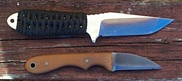 Sub Sniper and Running Dog
Tanto